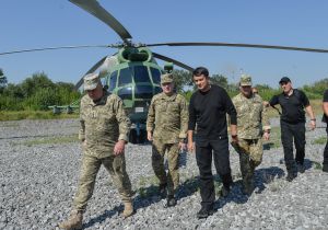Візит Голови Верховної Ради України Дмитра Разумкова до району проведення операції Об’єднаних сил. Мар’їнка